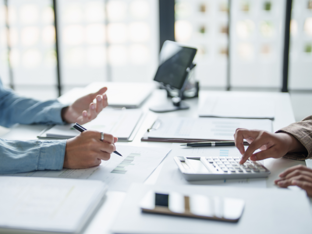 これからAIとどう向き合う？中小企業が今すぐ整理すべき判断基準と進め方 (1)